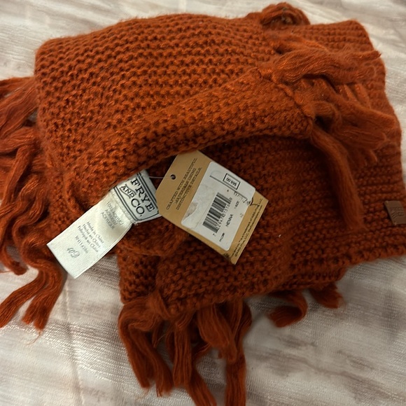 NWT Frye & Co.Oversized Henna  Knit 🧶 Scarf  Retail $68 - Picture 3 of 4